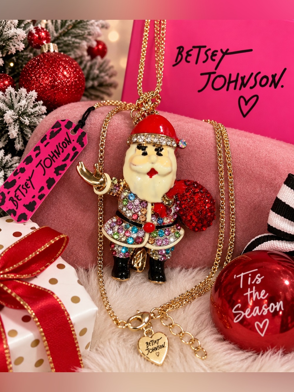 🎄 NWT Betsey Johnson Rhinestone Santa Claus Pendant Necklace – Holiday Statement
